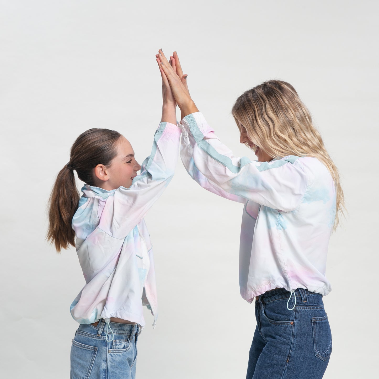 Campera Liviana  Acid Sky Windbreaker