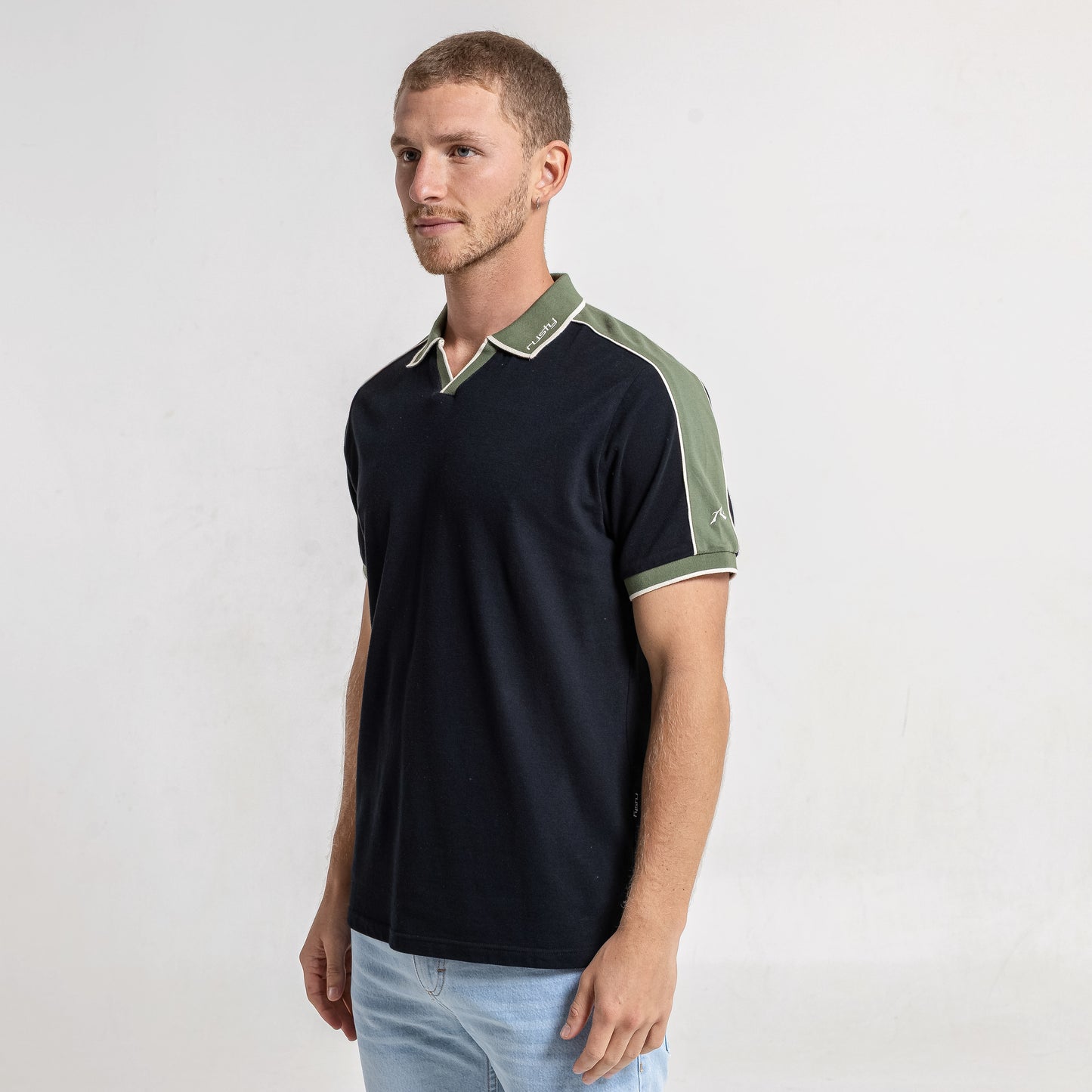 Chomba Carve Black