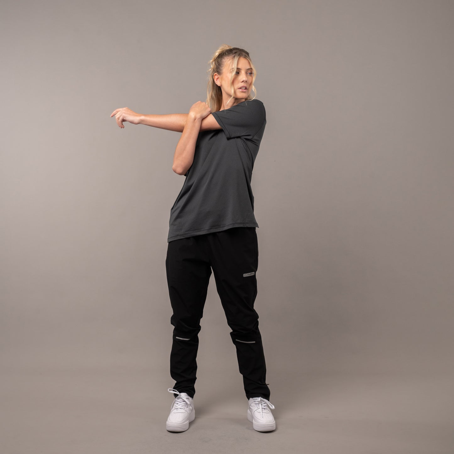 Remera Furry Sport Ld Carbon