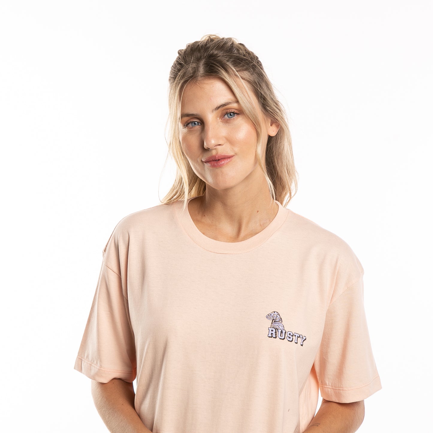 Remera Mc Flowered Oversize Ld Peach Sand