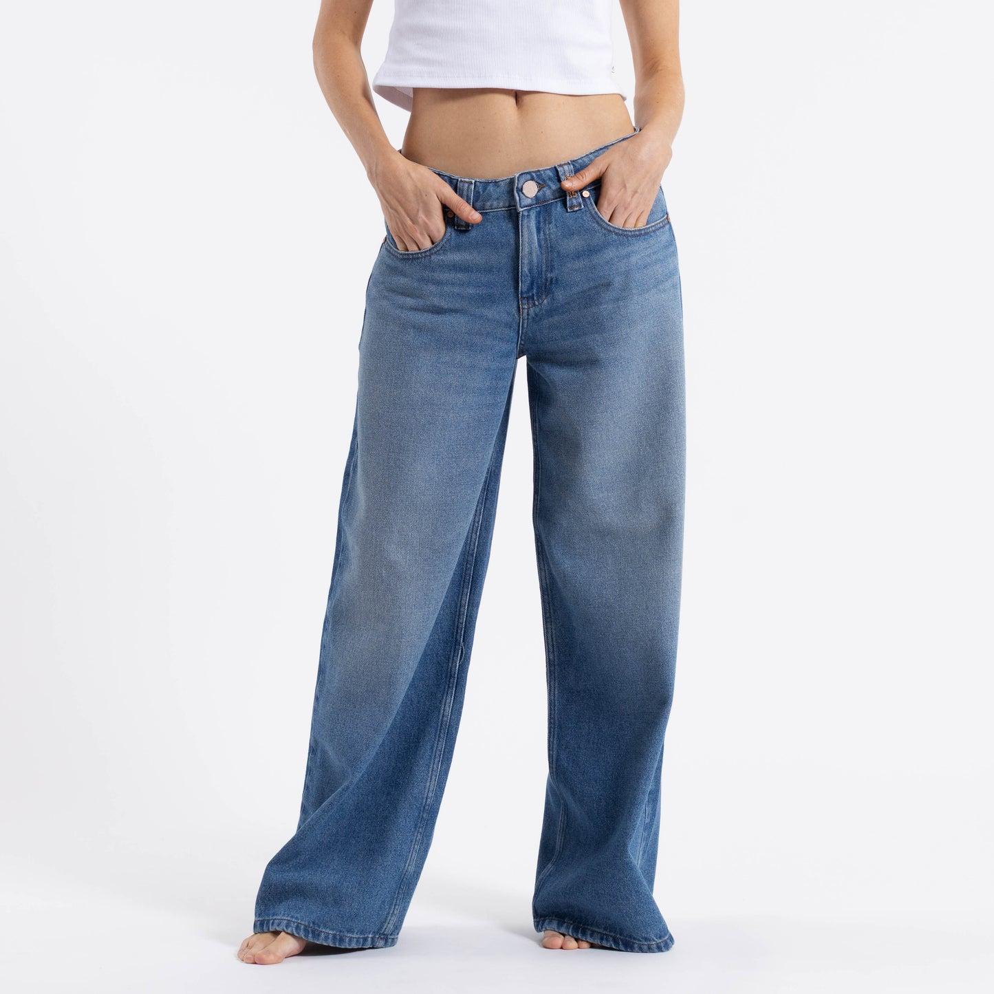 Jean Low Rise Super Wide Leg Middy Blue