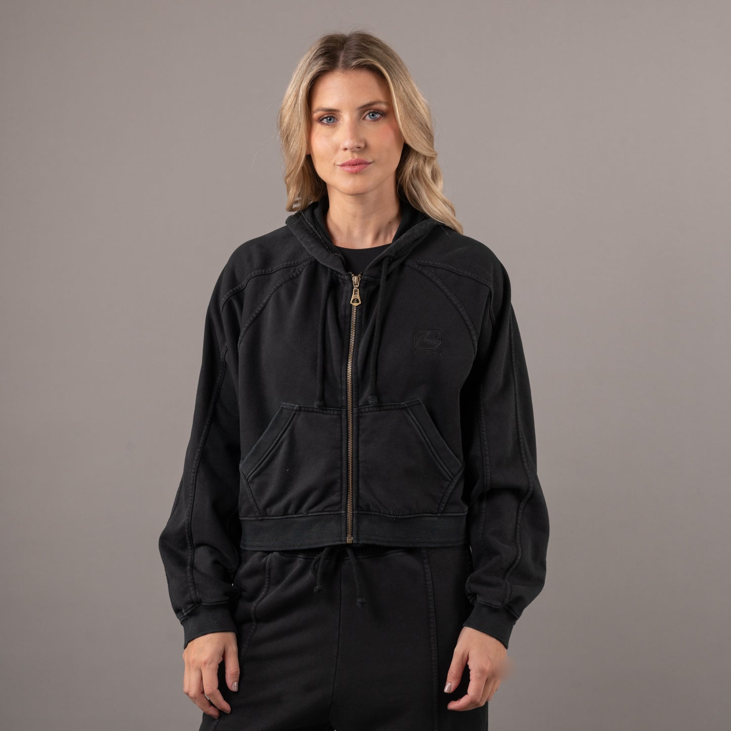 Campera Canguro Player One Black