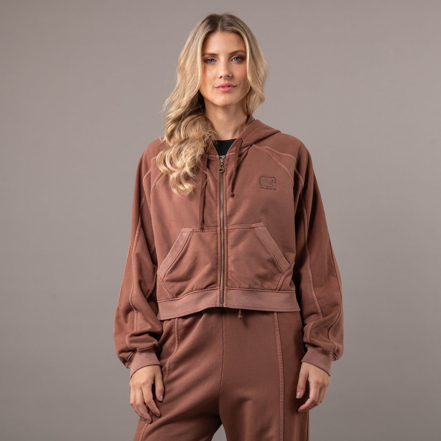 Campera Canguro Player One Pinecone
