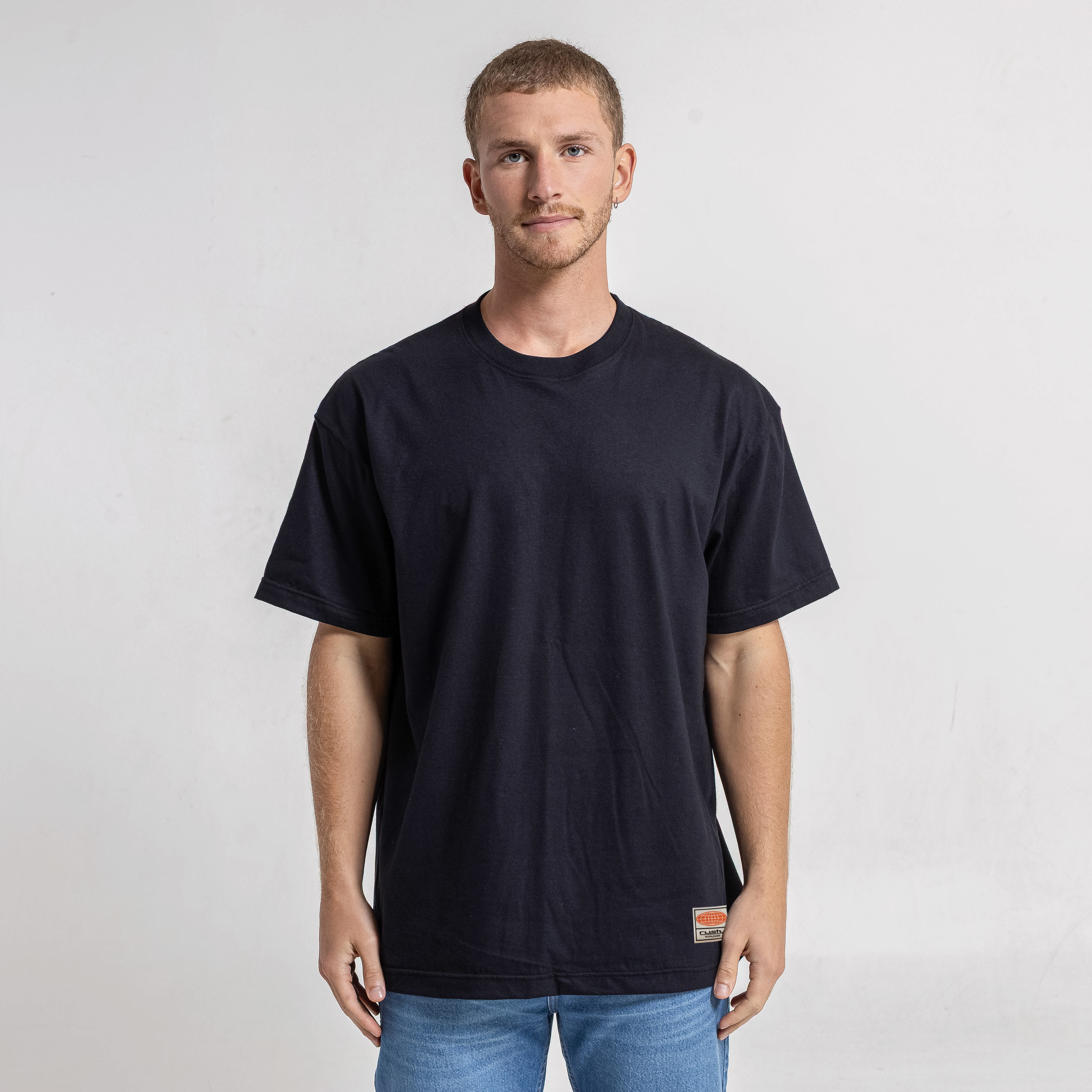 Remera Essential Black