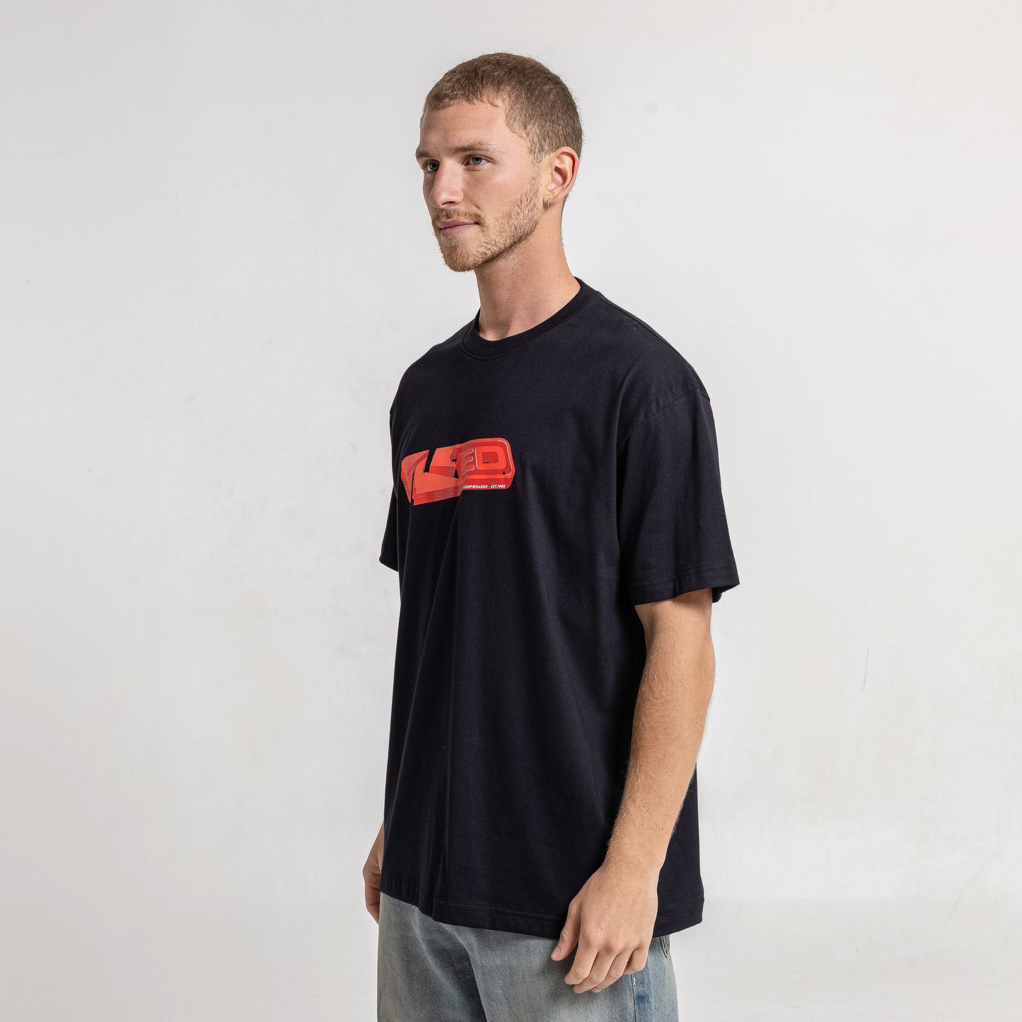 Remera Logo Town Black