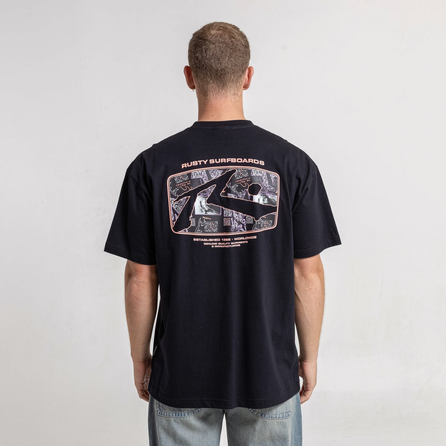 Remera Surf Night Black