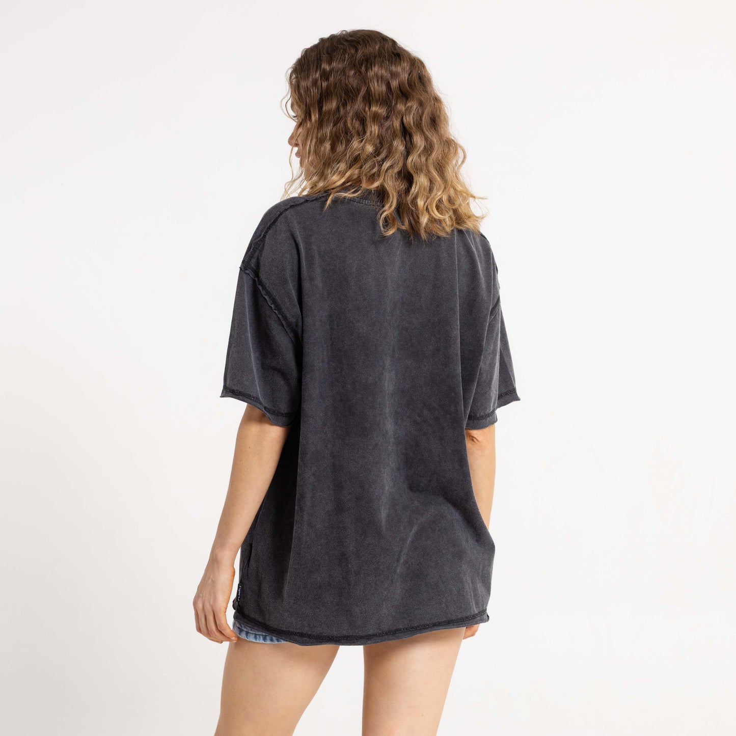 Remera Roxanne Feeln Oversize Vintage Black