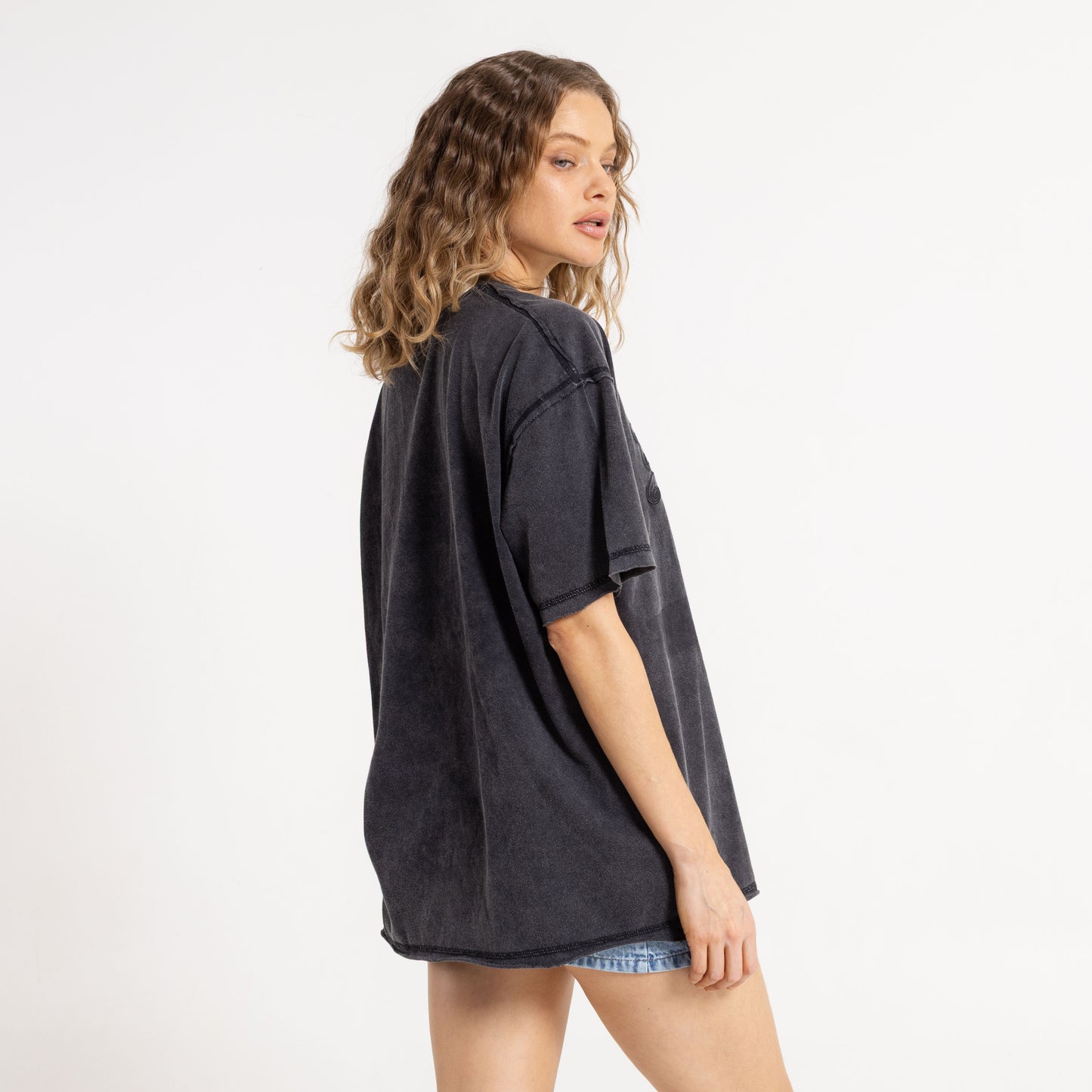 Remera Roxanne Feeln Oversize Vintage Black