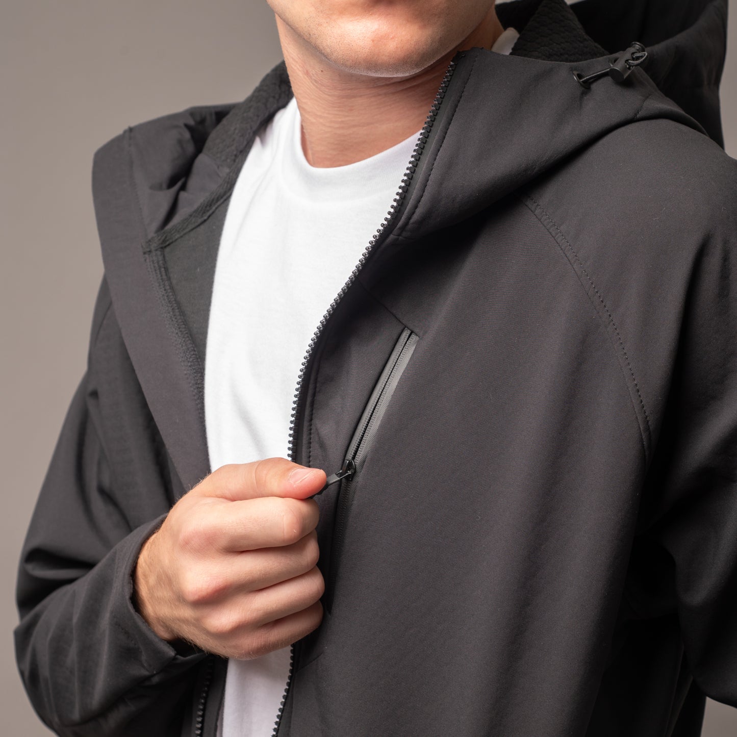 Campera Liviana Sofshell Voyage Black