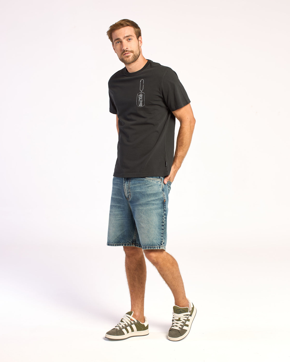 Remera Dog Tag Coal