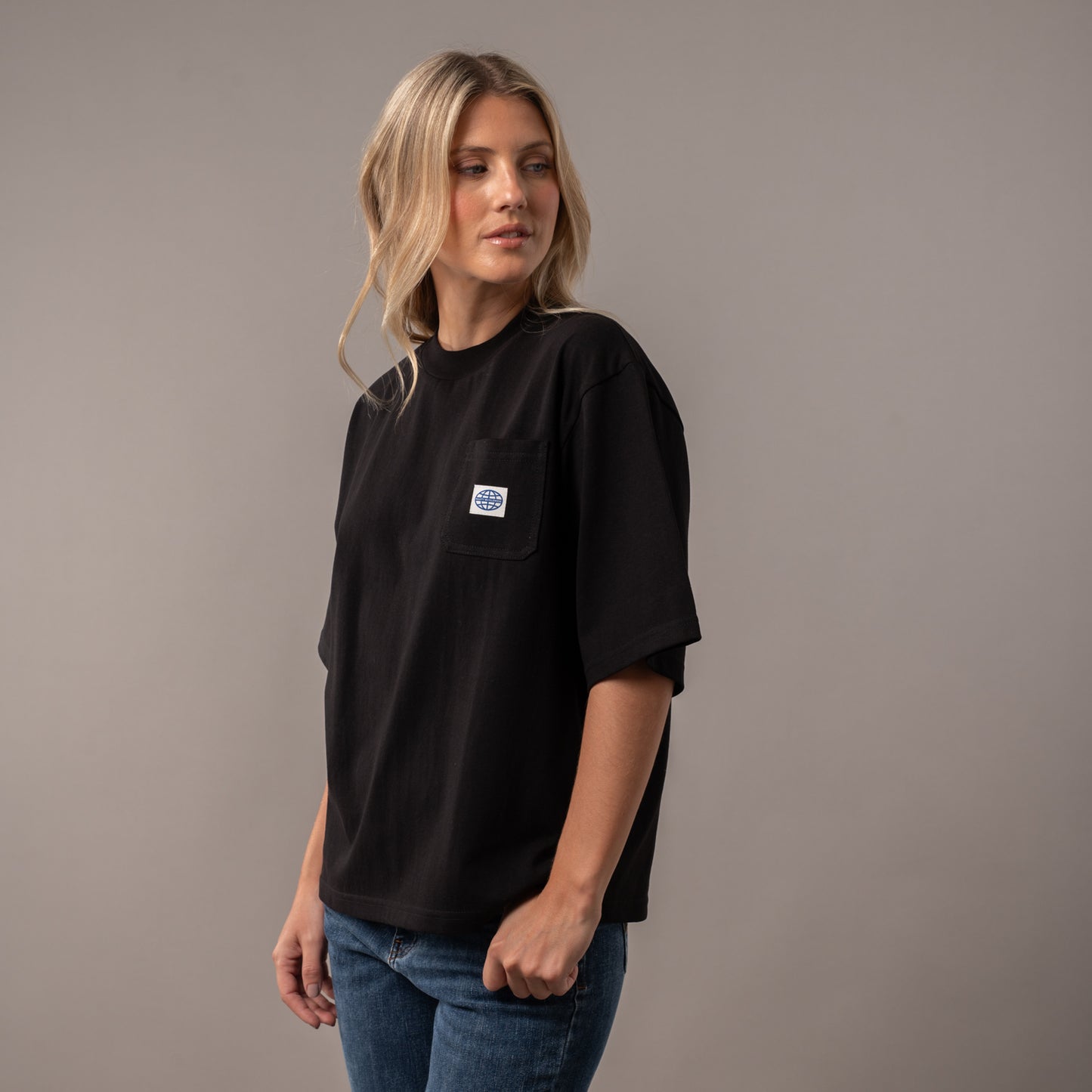 Remera Steezy Cropped Boxy Ld Black
