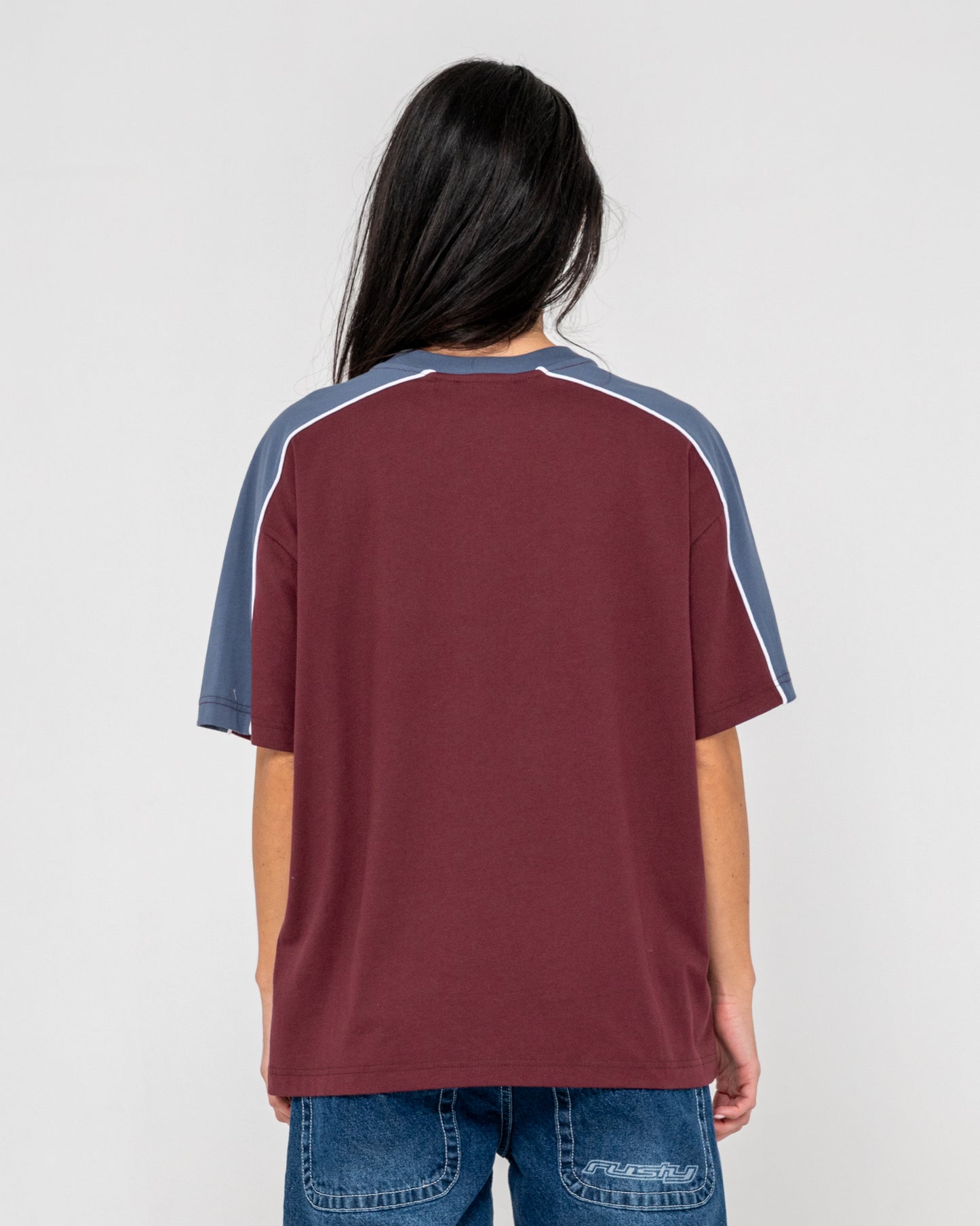 Remera Timmy Target Oversize Cranberry