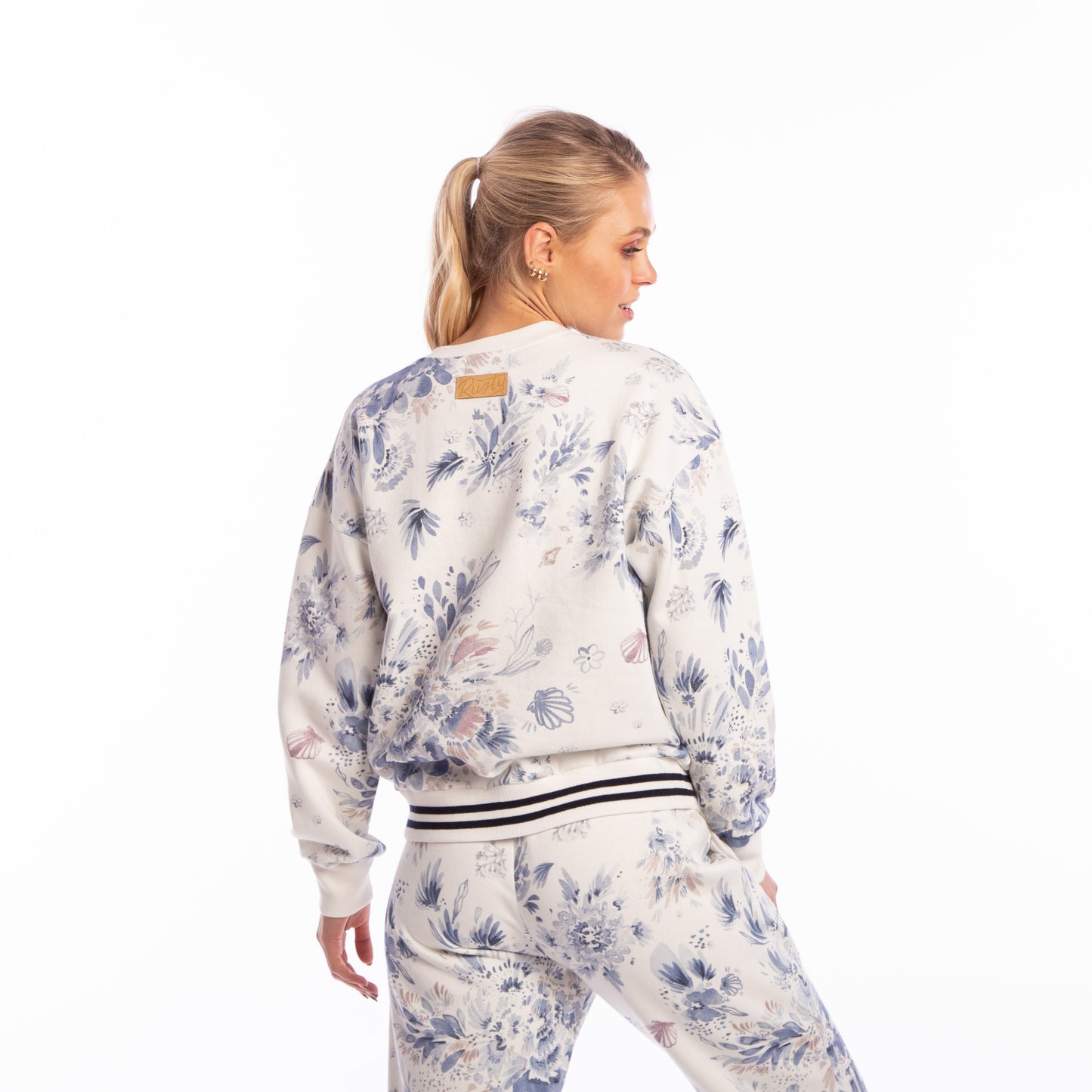 Buzo Flower Shell Crew