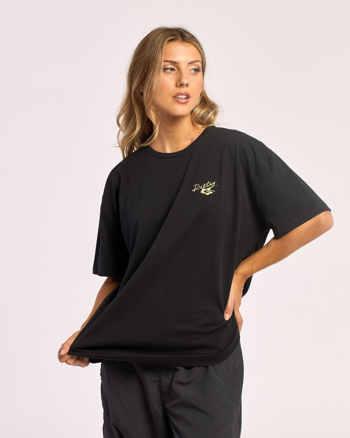 Remera Jill Standard 4 Relaxed Fit Black