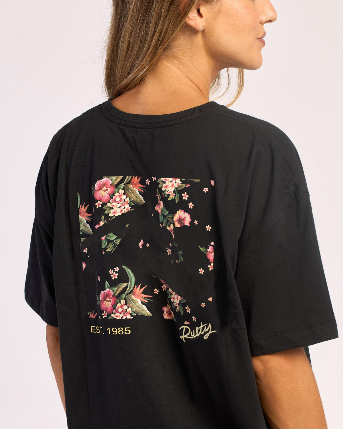 Remera Jill Standard 4 Relaxed Fit Black