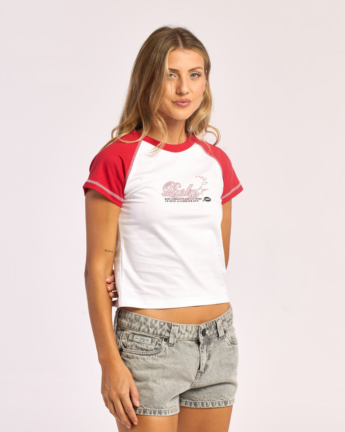 Remera Out Of Practice Ranglan White