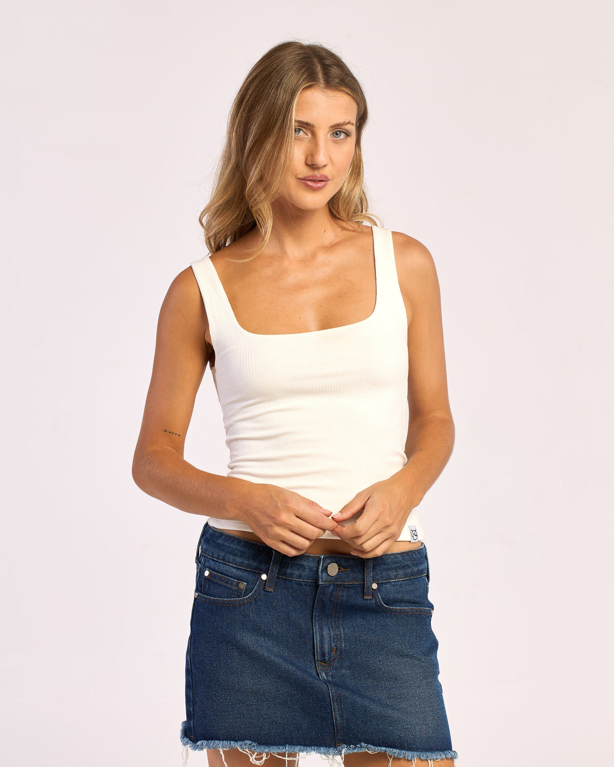 Musculosa Hanna Square Neck Tank White