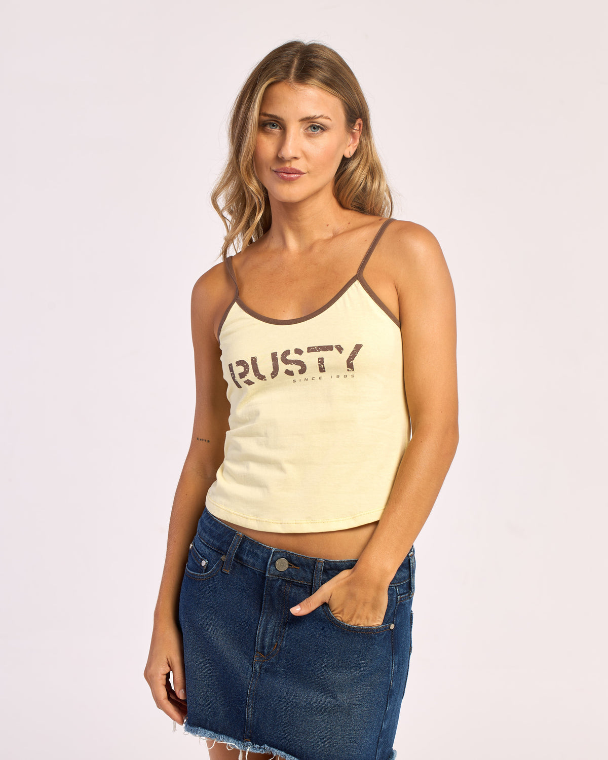 Musculosa Contrast Staple Tank Pale Banana