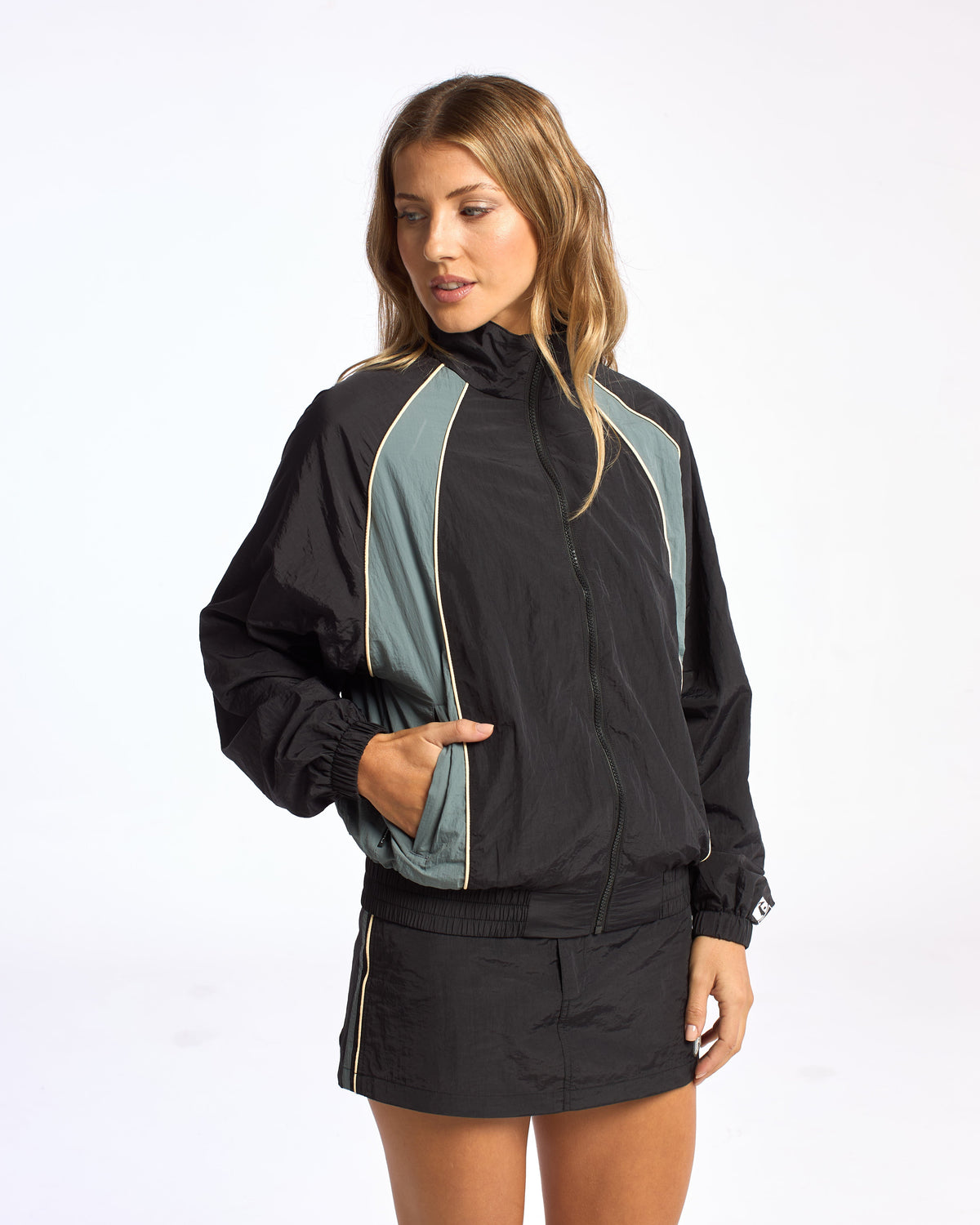 Campera liviana Olympia Zip Through Jacket Black