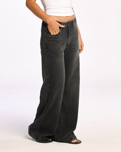 Jean Cyprus Black Low Rise Wide Blasted Black