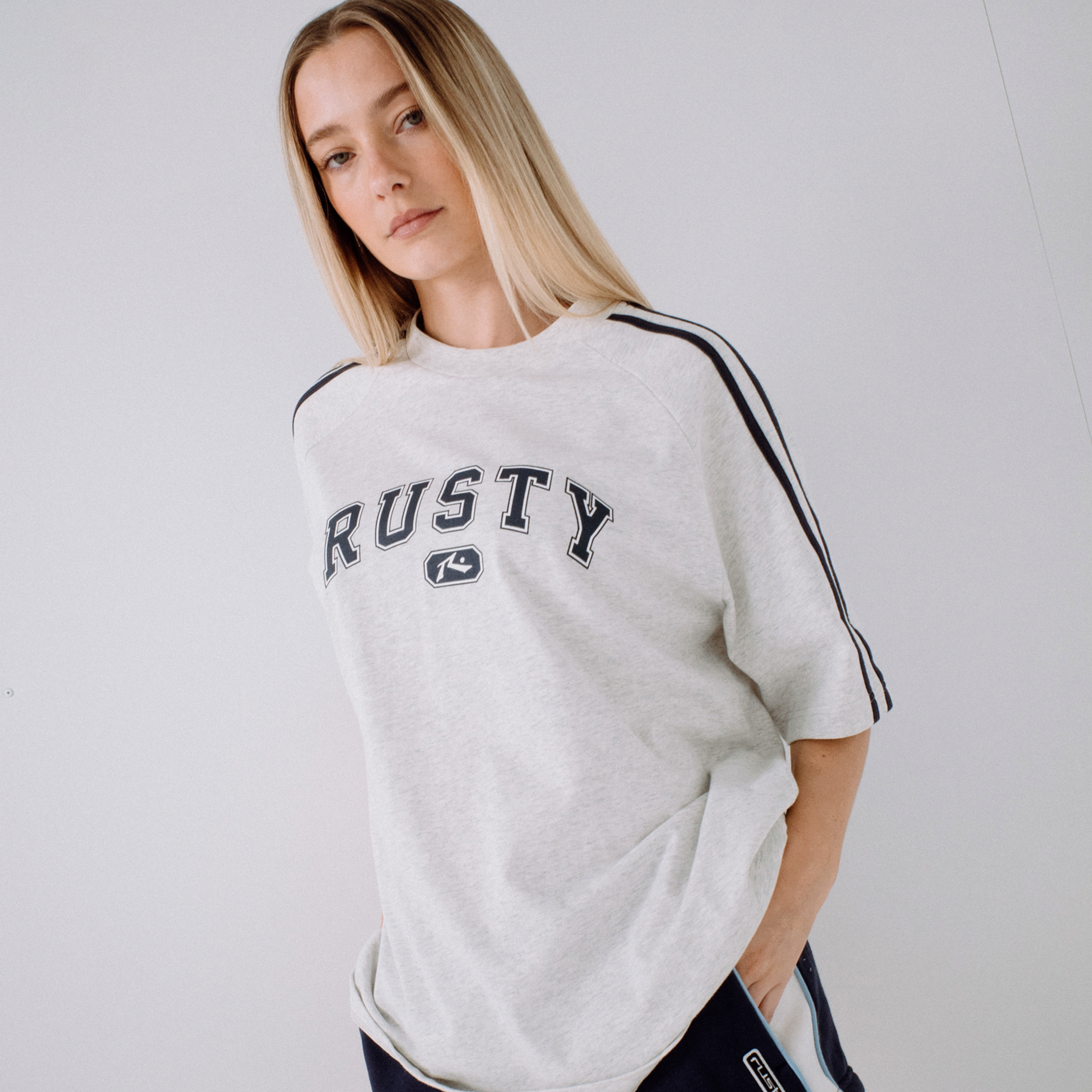 Remera All Saint Collegiate Oversize Grey Marle