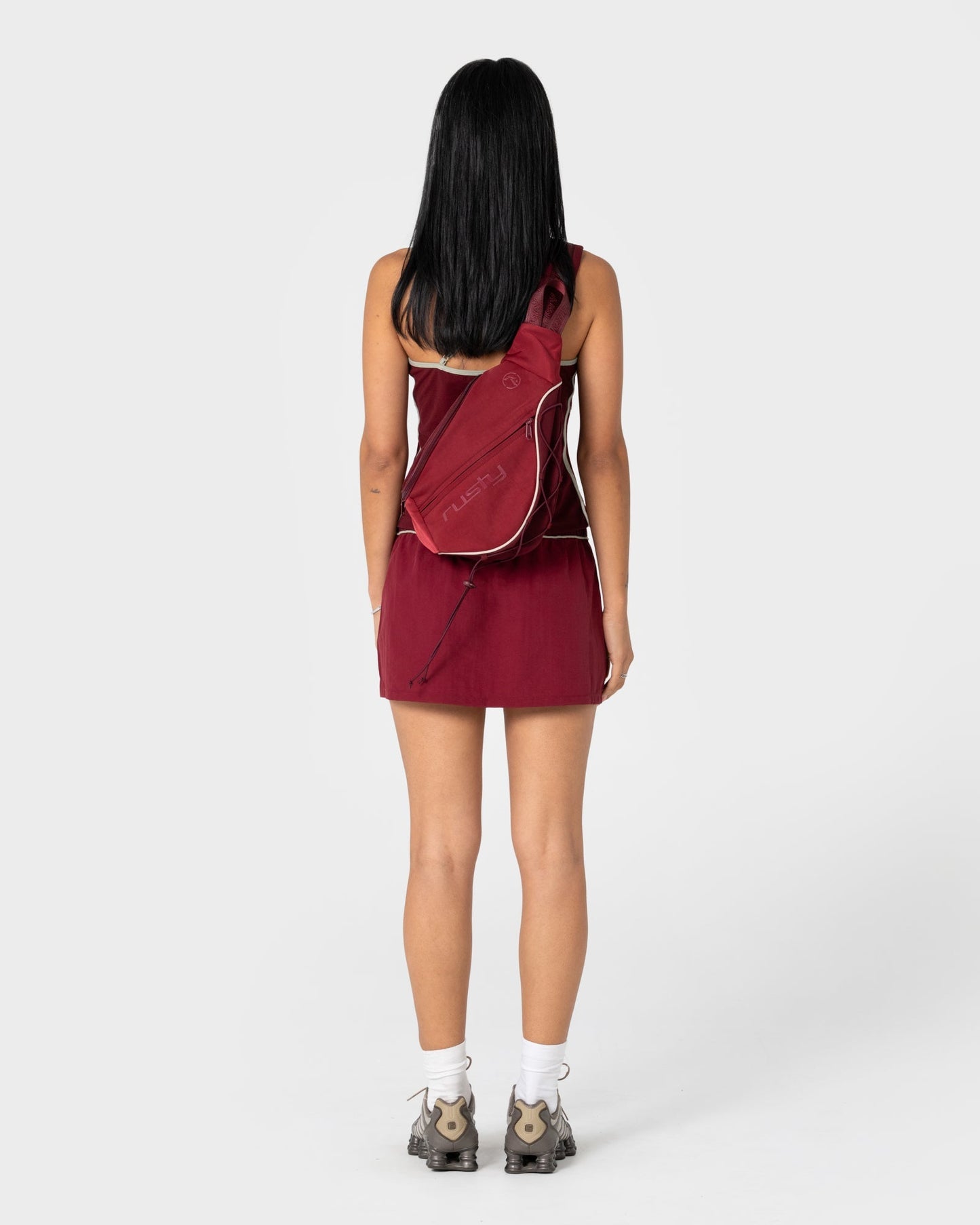 Mochila Free Run Nylon Sling Backpack Burgundy
