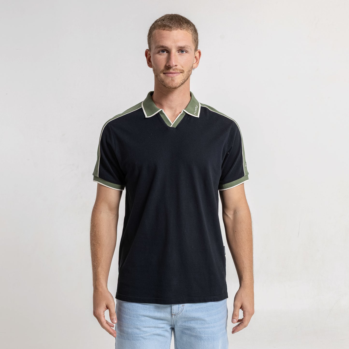 Chomba Carve Black