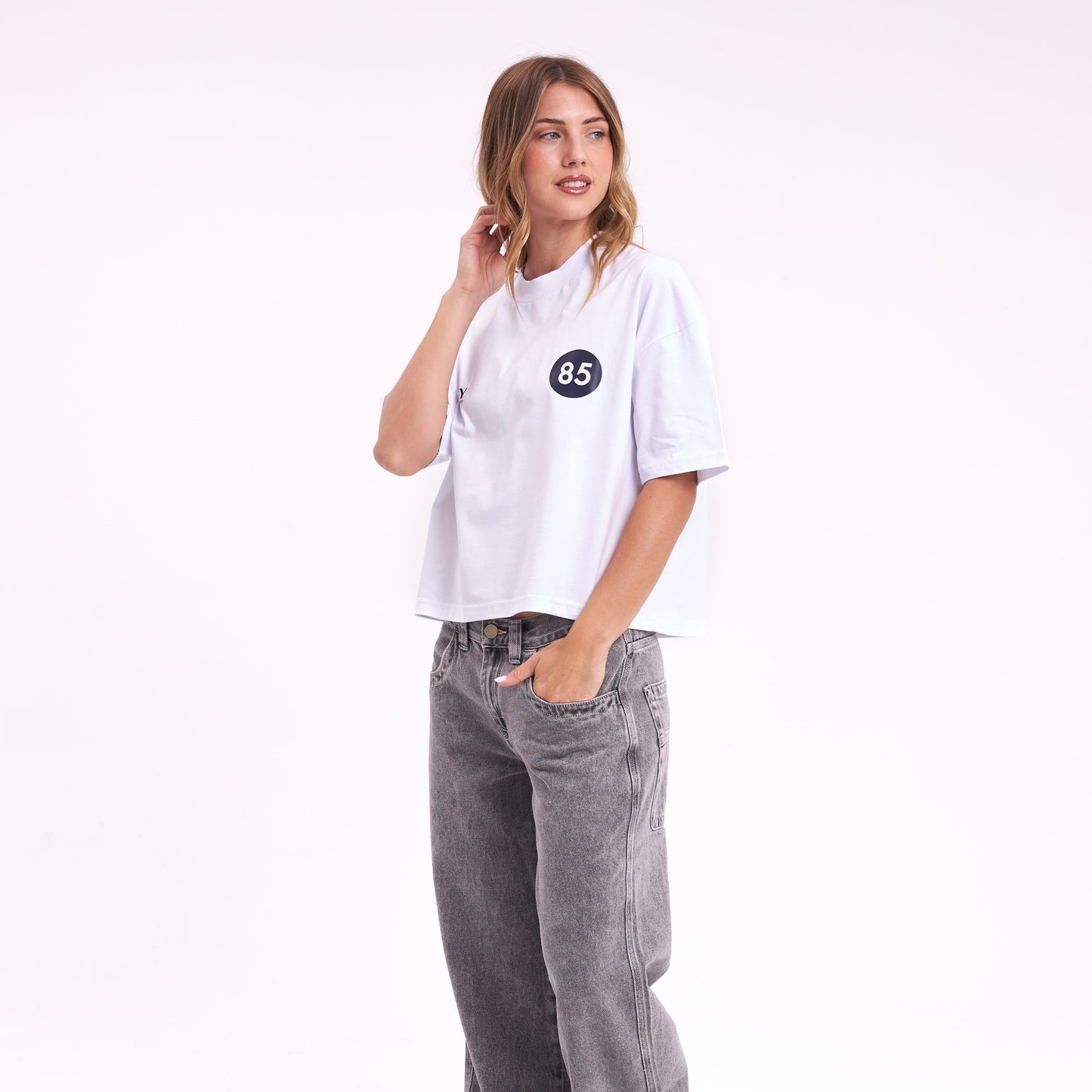 Remera Chixy Crop Boxy Fit White