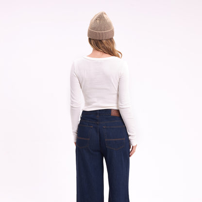 Remera Essential Fitted Off White