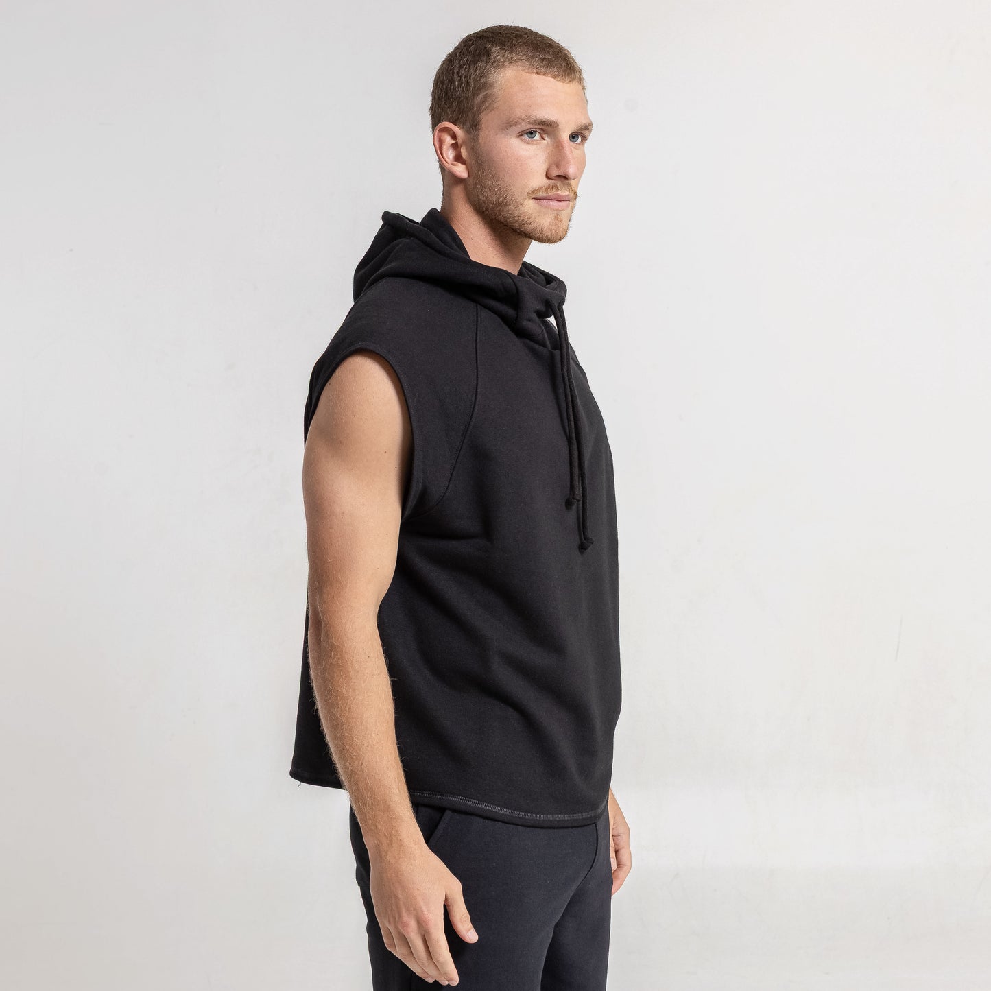 Musculosa Essential Sleeveless Hoodie Black