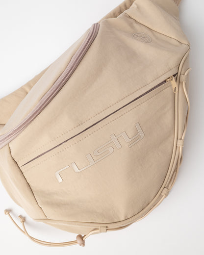 Mochila Free Run Nylon Sling Backpack Oatmeal