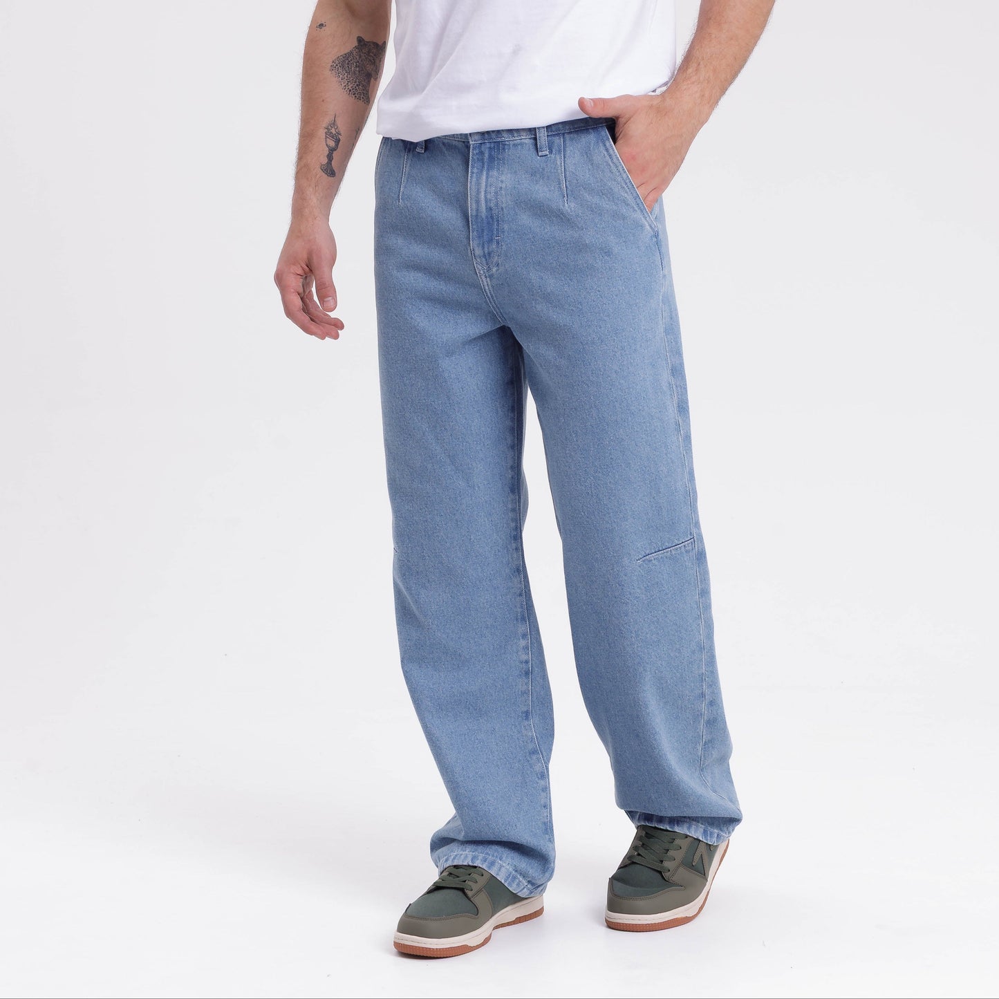 Jean Morty Skate Flat Sky