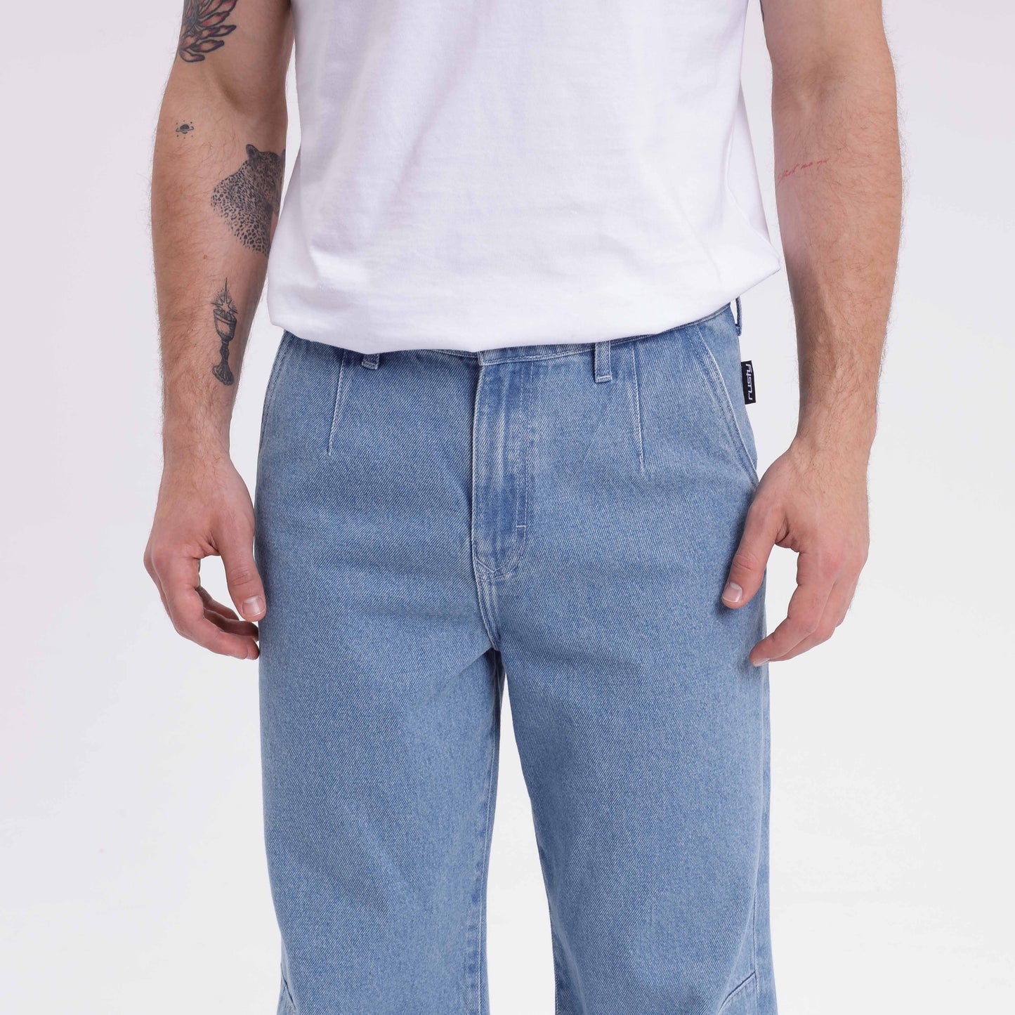 Jean Morty Skate Flat Sky