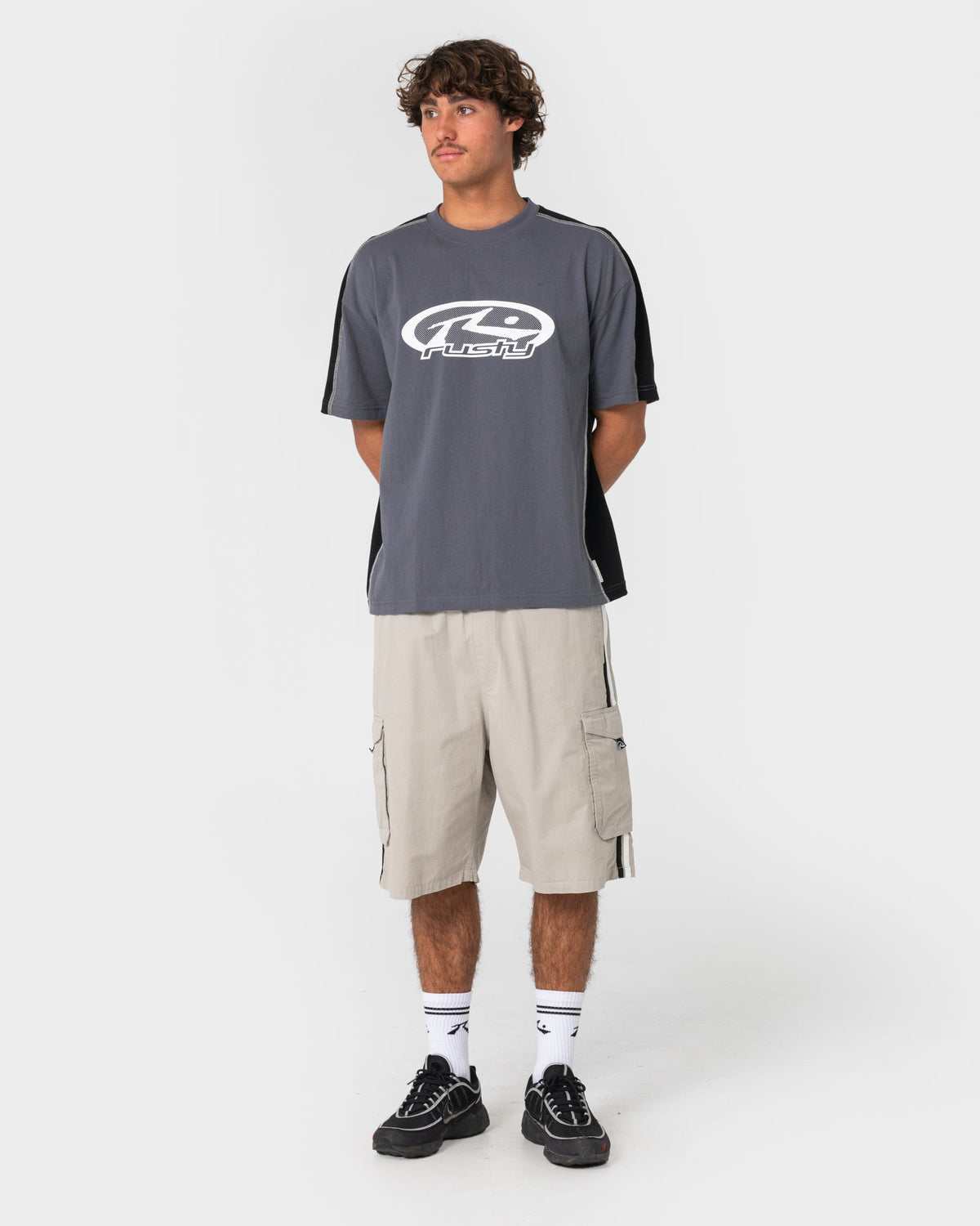 Remera Hit Up Ov Coal