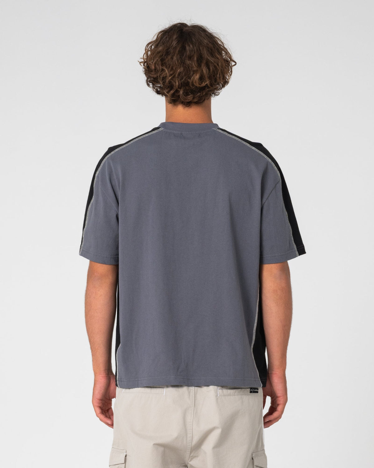 Remera Hit Up Ov Coal