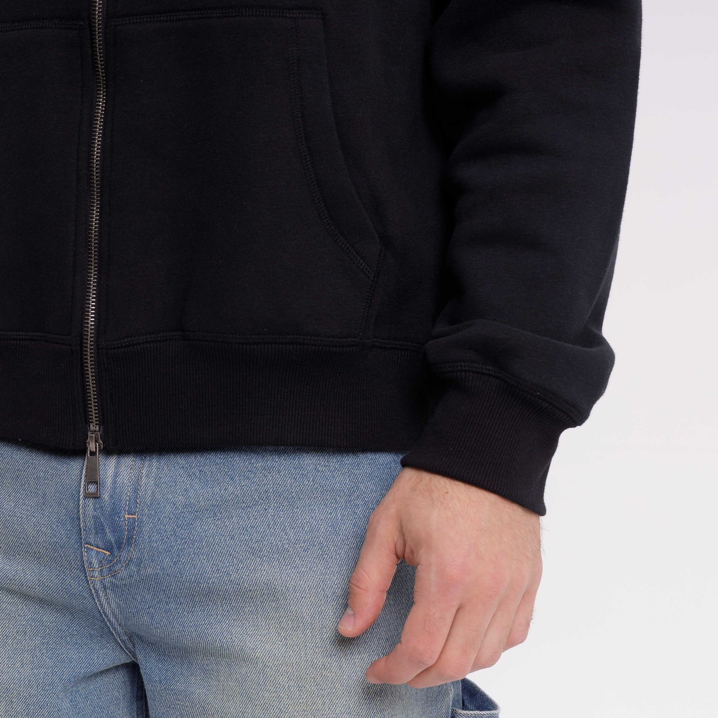 Campera Canguro One Logo Zip Black