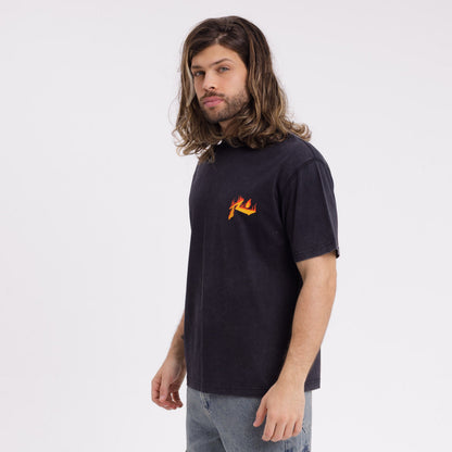 Remera On Fire Black