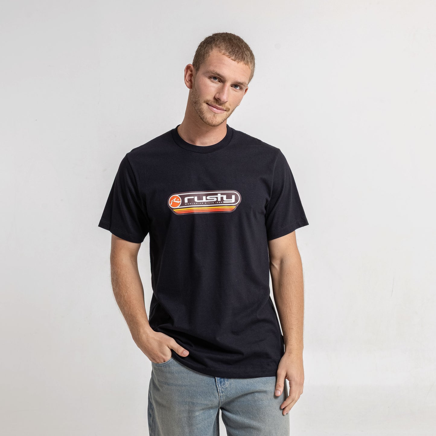 Remera Half Moon Black