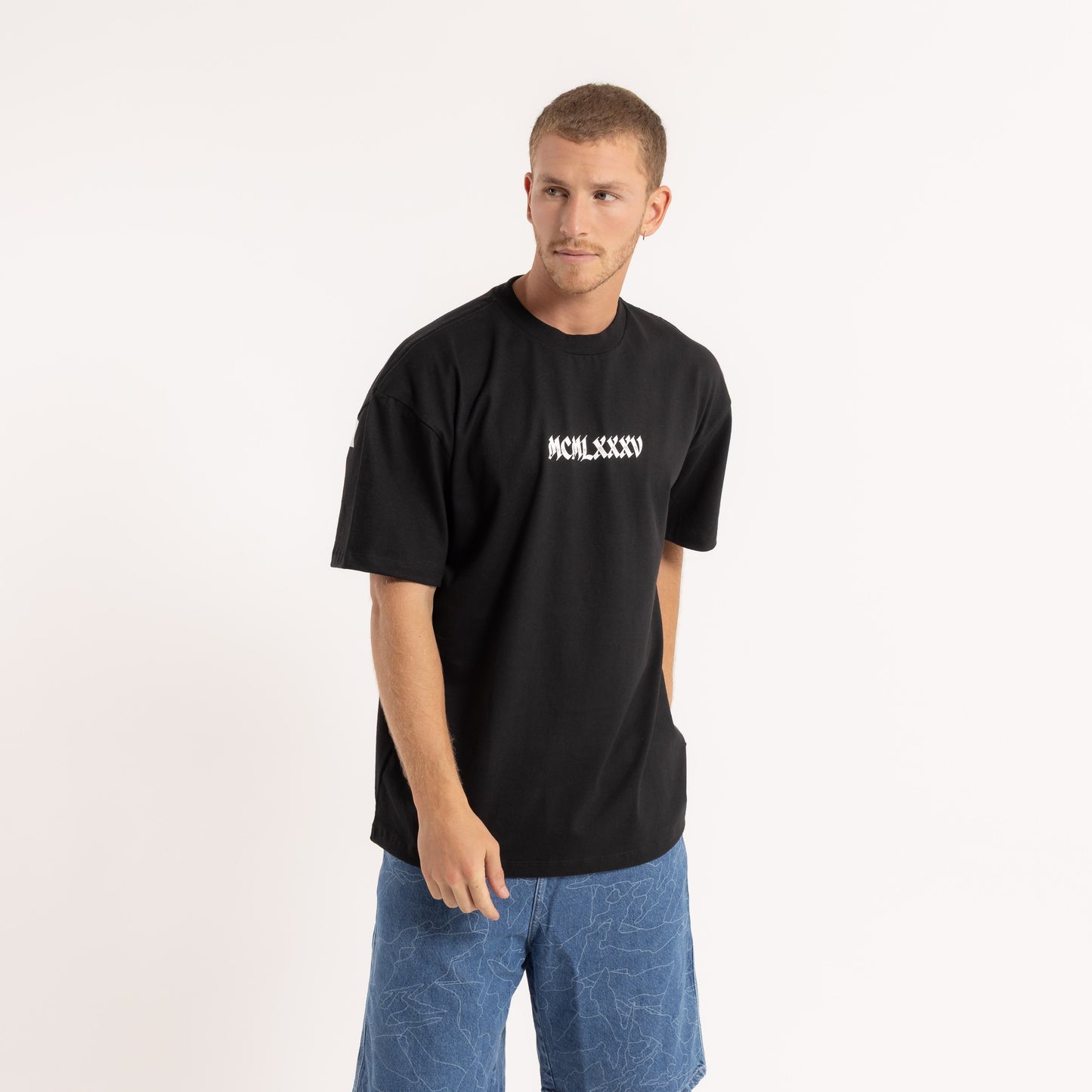 Remera L.A. Superbig Black