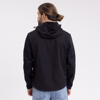 Campera Liviana Requiem Softshell Black