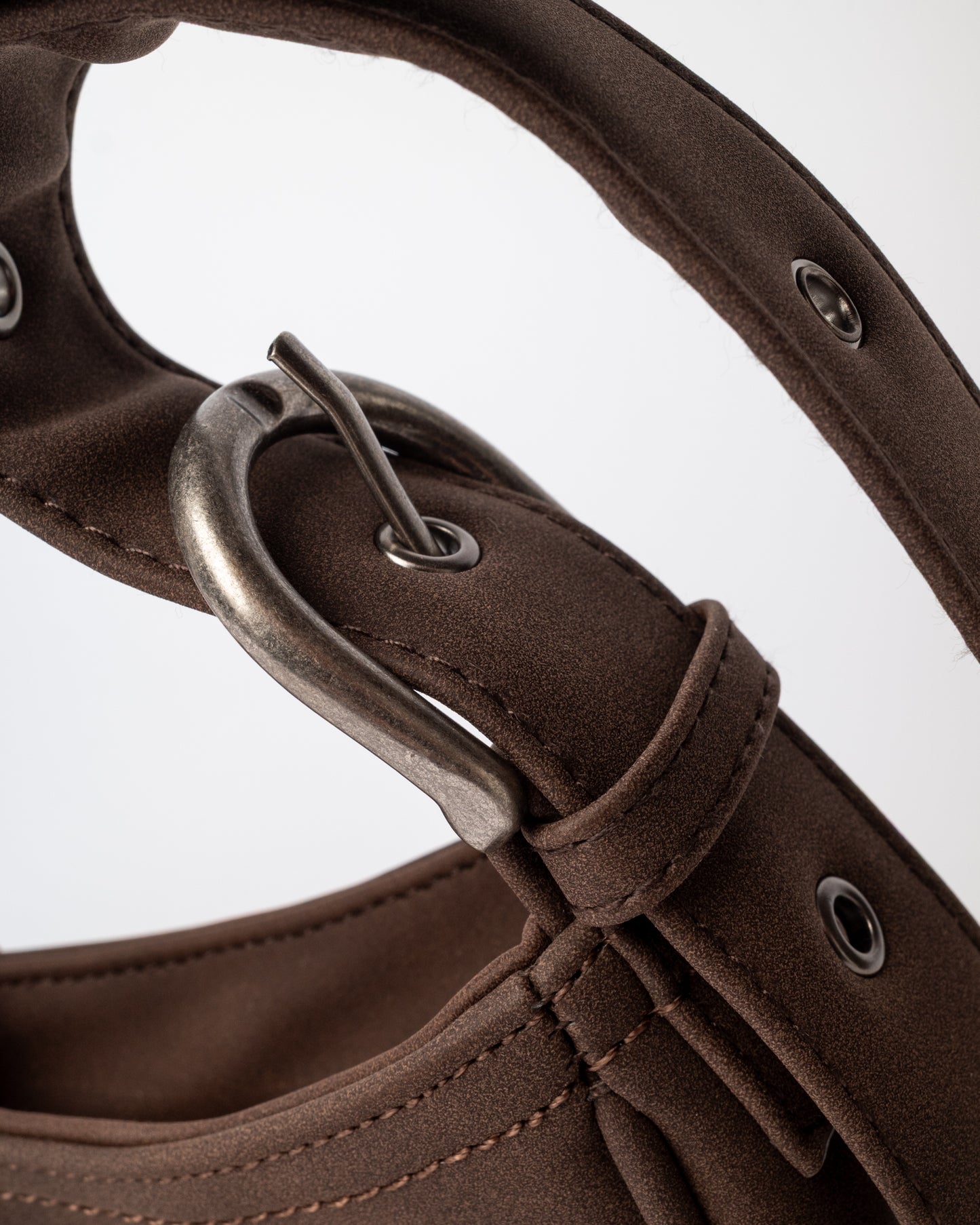 Cartera Rodeo Suede Handbag Pinecone