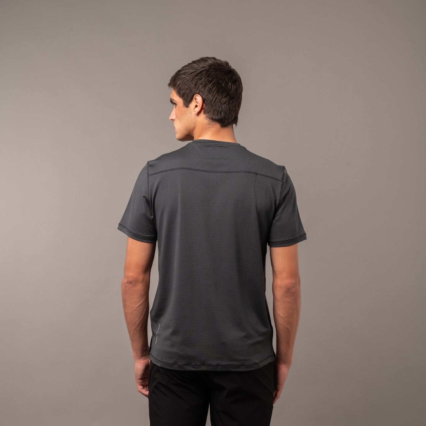 Remera Furry Sport Carbon