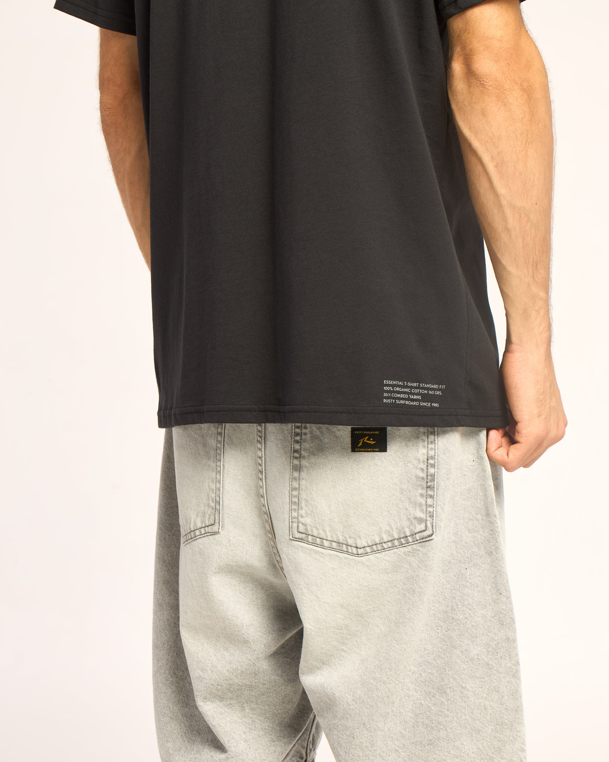 Remera Mystic Black Ash