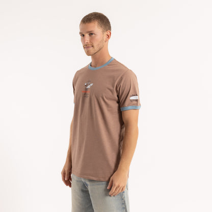 Remera Coffee & Surf Brown