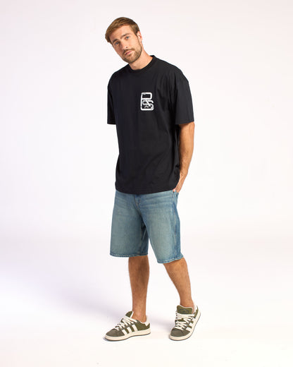 Remera Snakers Ov Black