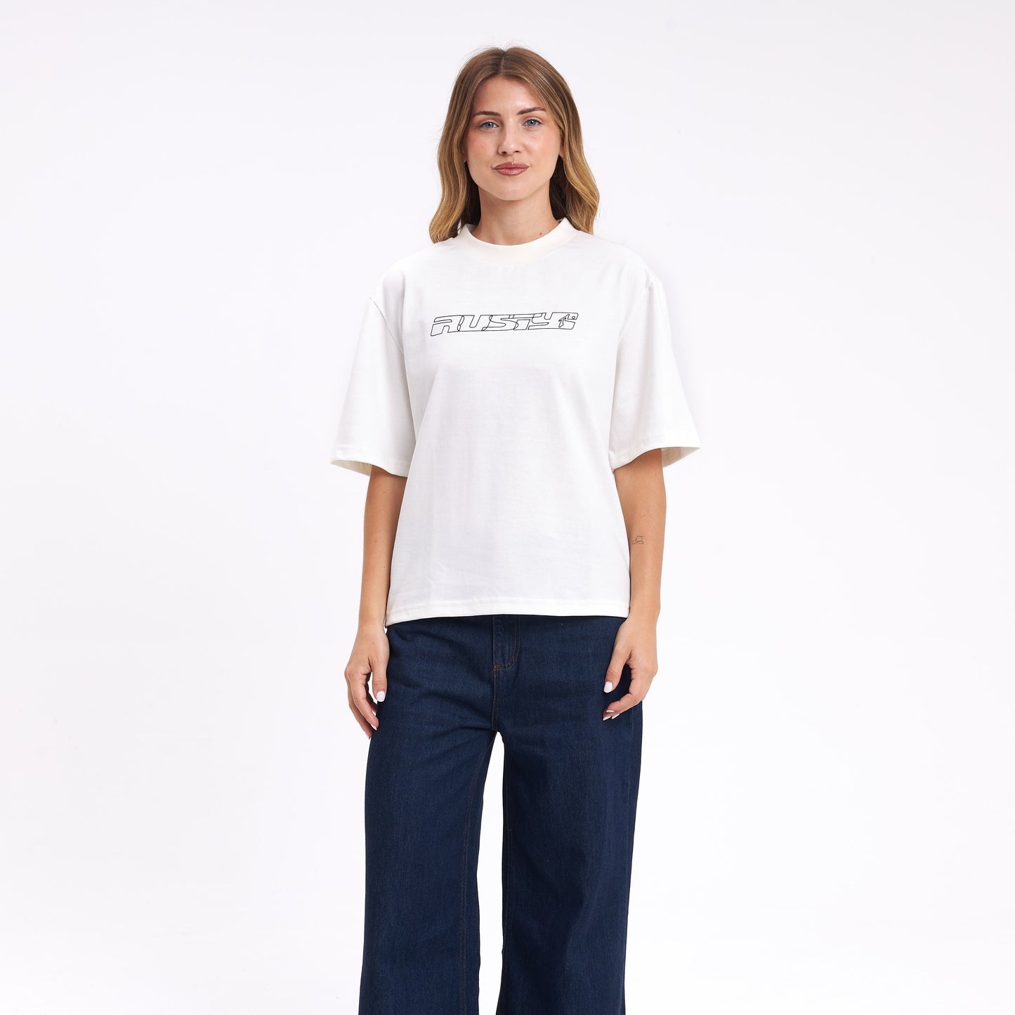 Remera Essential Crop Boxy Fit Off White