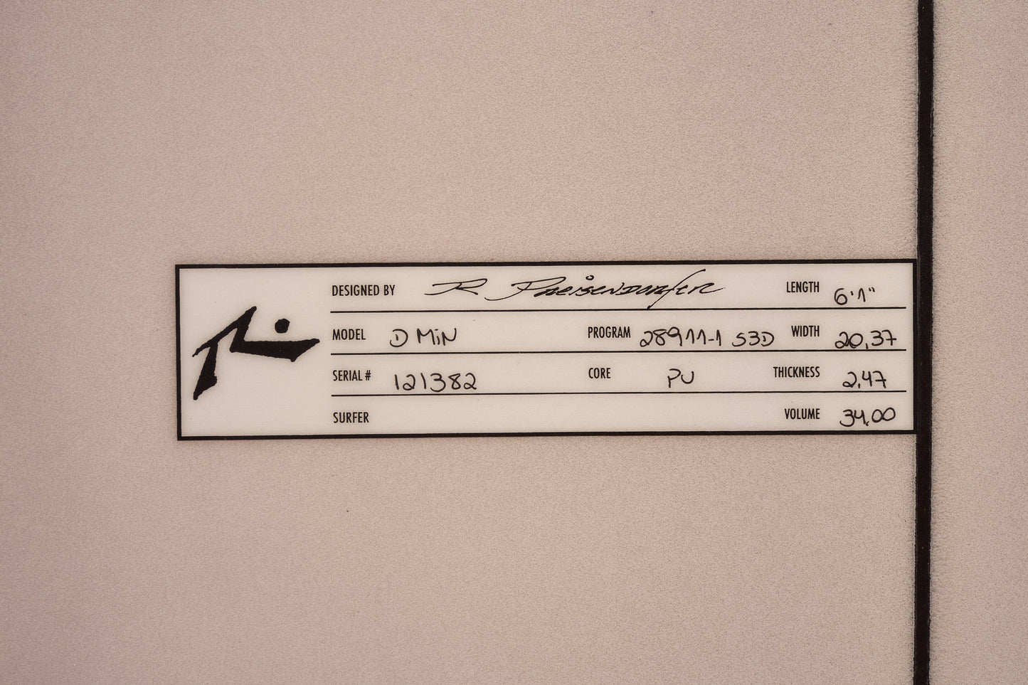 Surfboard D Min 6' 1''