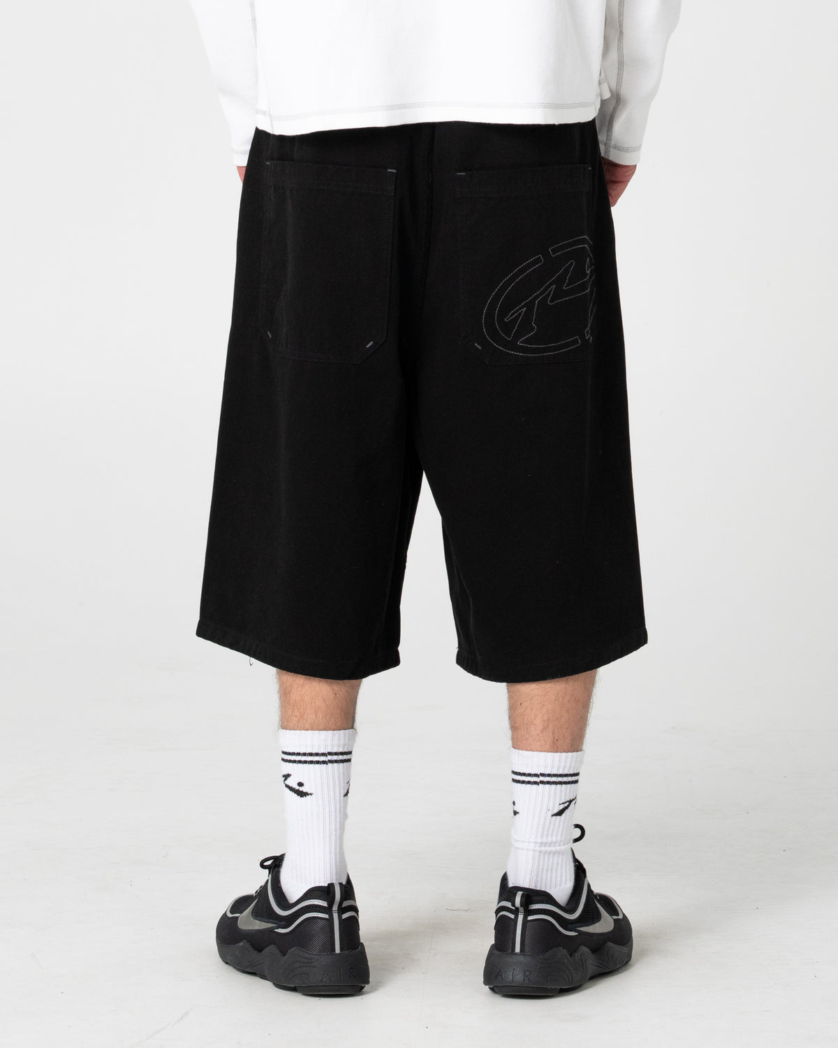 Bermuda Enigma Pleated Black