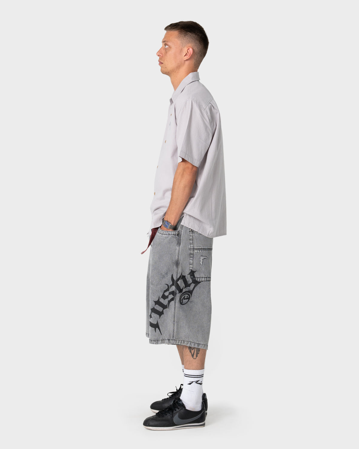 Short Tweaking Baggy Jort London Summer