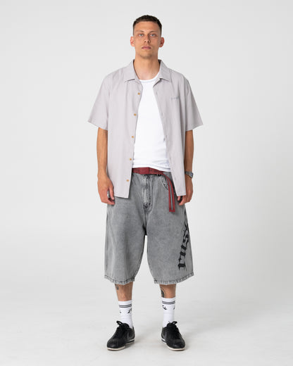 Short Tweaking Baggy Jort London Summer